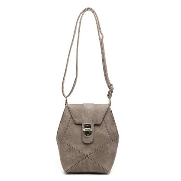 🆕 🌟LAST ONE🌟Taupe front lock handbag - Picture 2 of 4